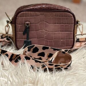 J Crew Leather Croc Embossed Signet Crossbody Bag w/pink leopard strap